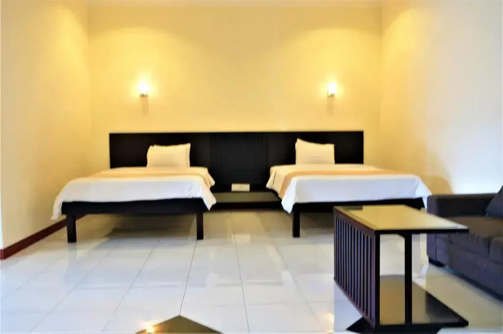 Uni Beach Hotel