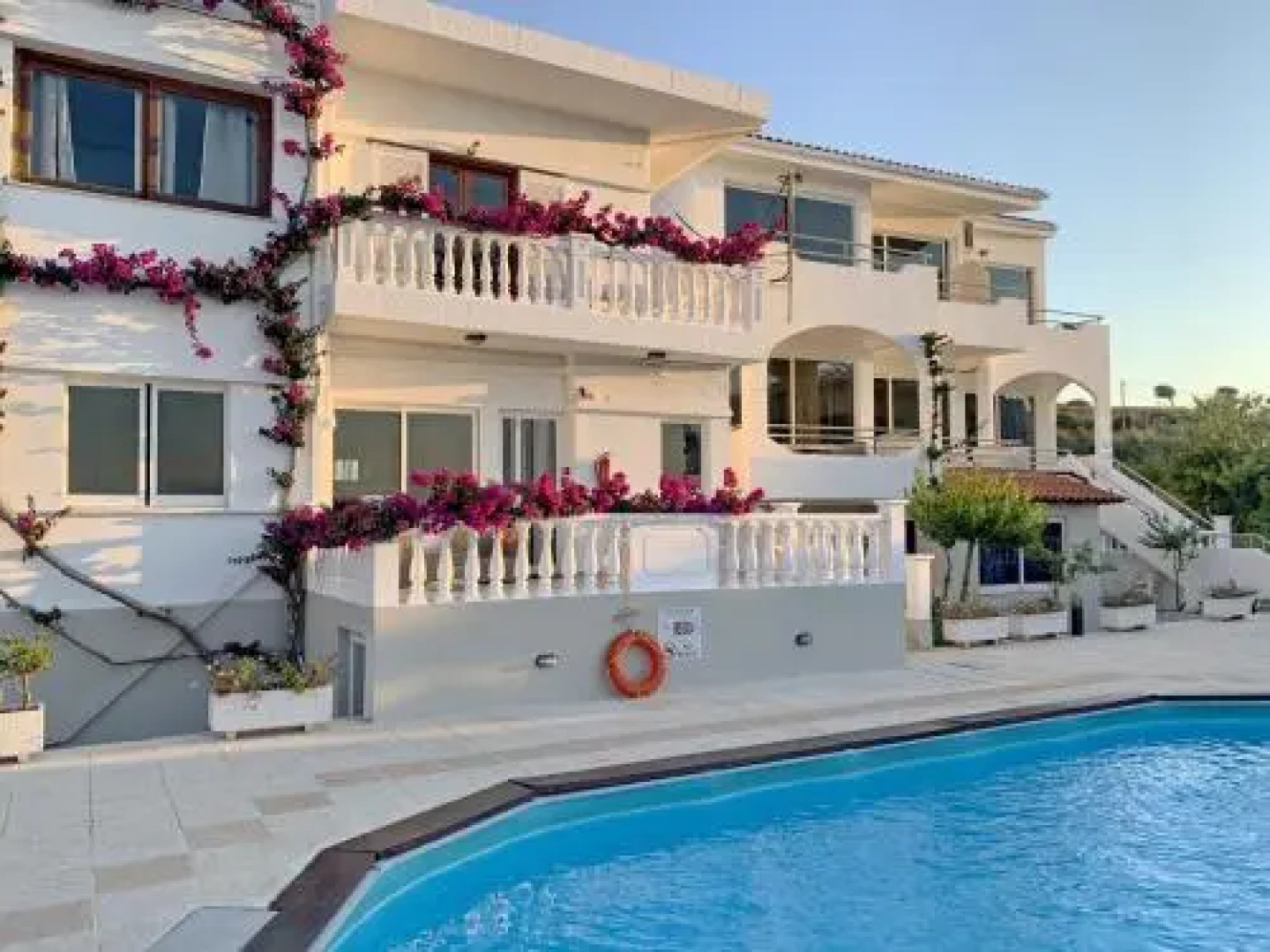 Rouladina Apartments