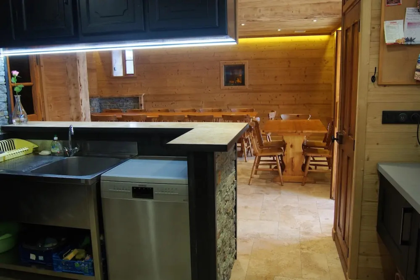 Chalet With 7 Bedrooms in Saint-jean-d'arves, With Wonderful Mountain