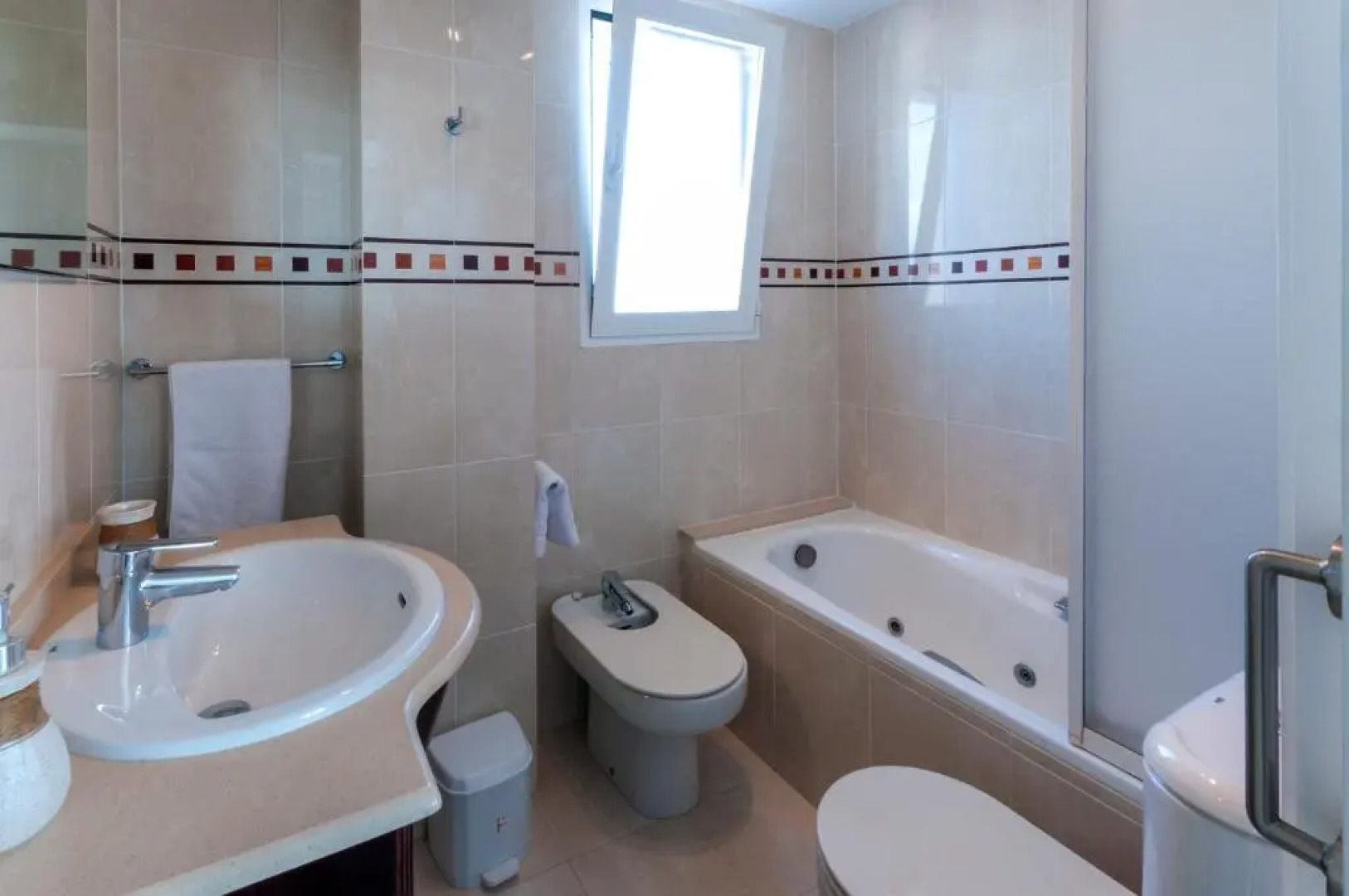 Ag Arena Suite Premium