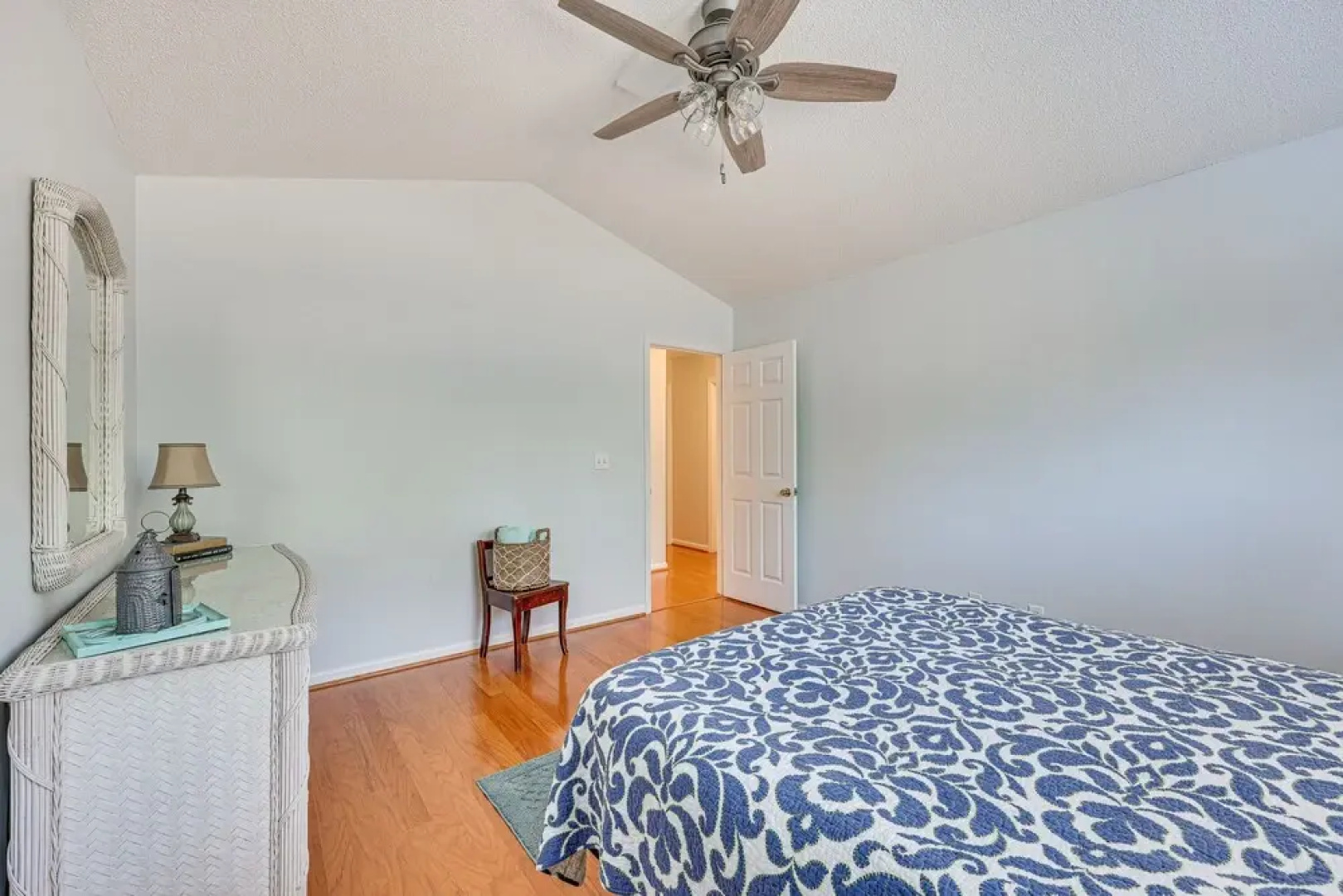 Cape Carteret Home ~ 3 Mi to Crystal Coast Beaches
