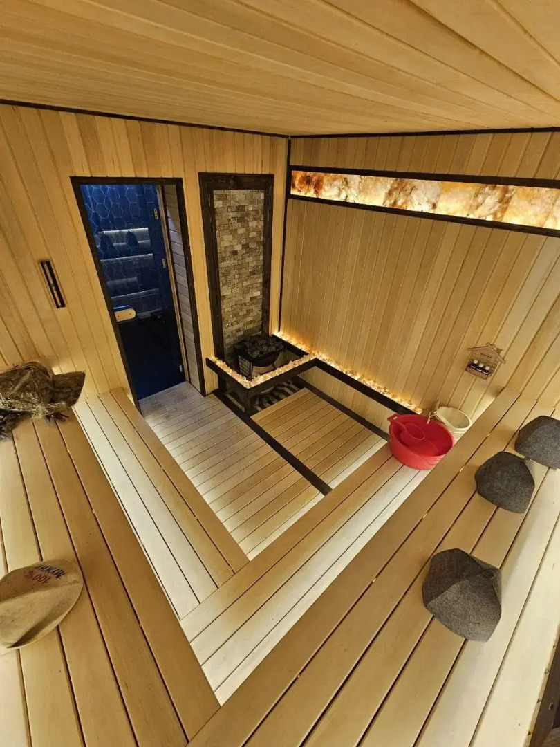 Hectors Hotel (Гектор)