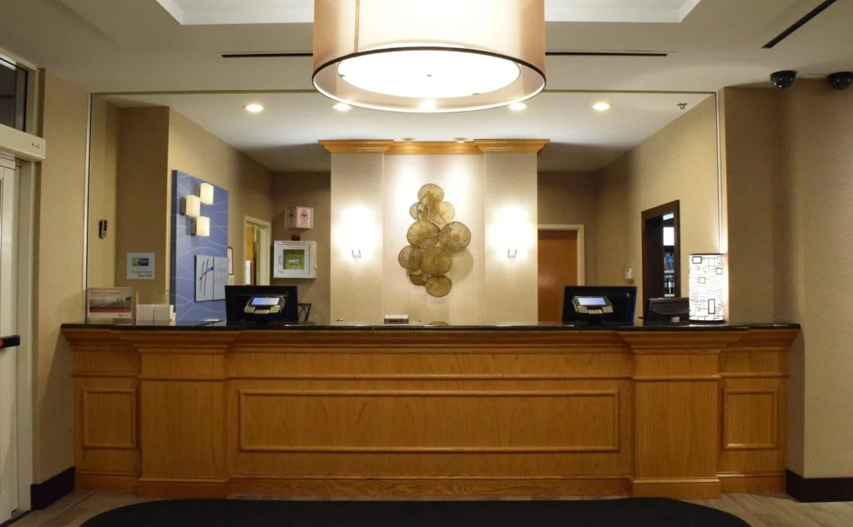 Holiday Inn Express Hotel & Suites Watertown-Thousand Island by IHG