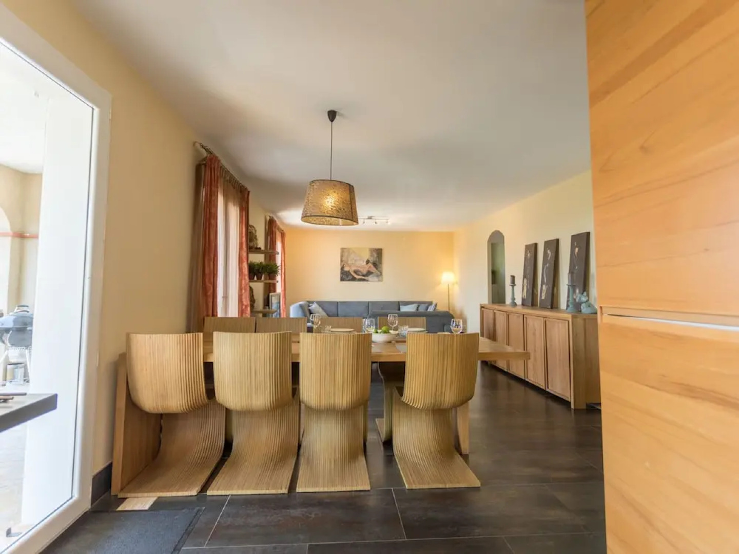 Spacious Luxury Villa With Heated Swimming Pool, Jacuzzi, Stunning Views and Plenty of Privacy