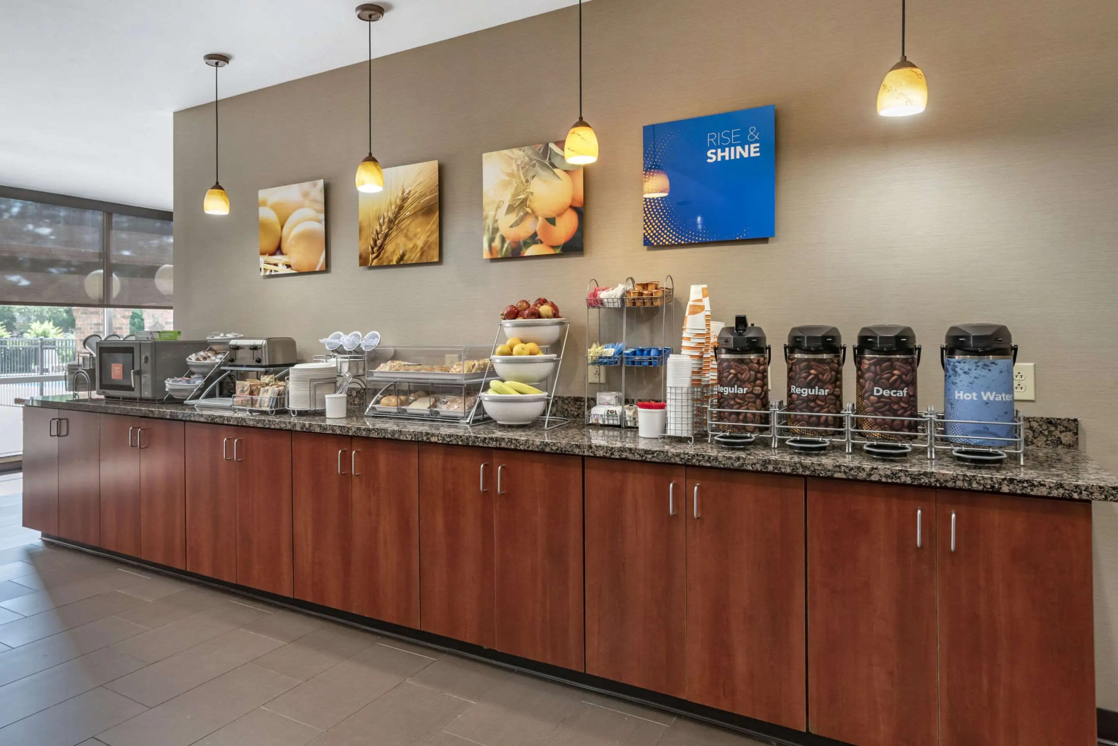 Comfort Suites Airport