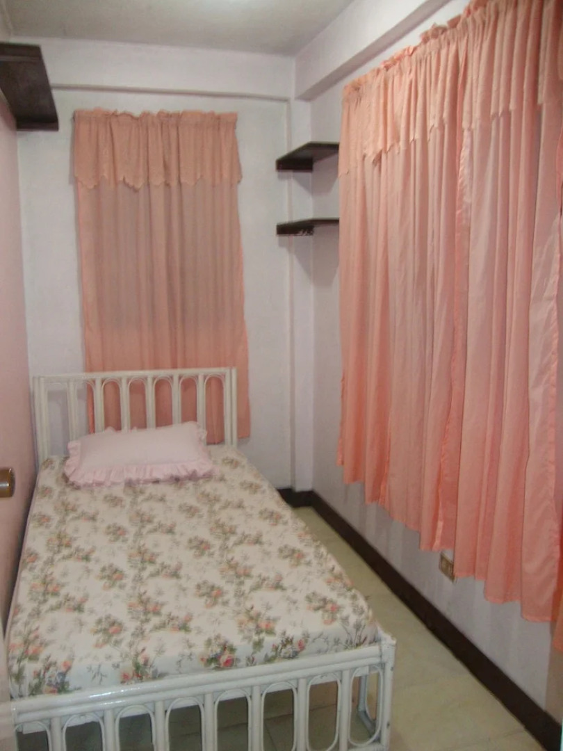 2nd Flr 3BR Unit Jefrell Apartments