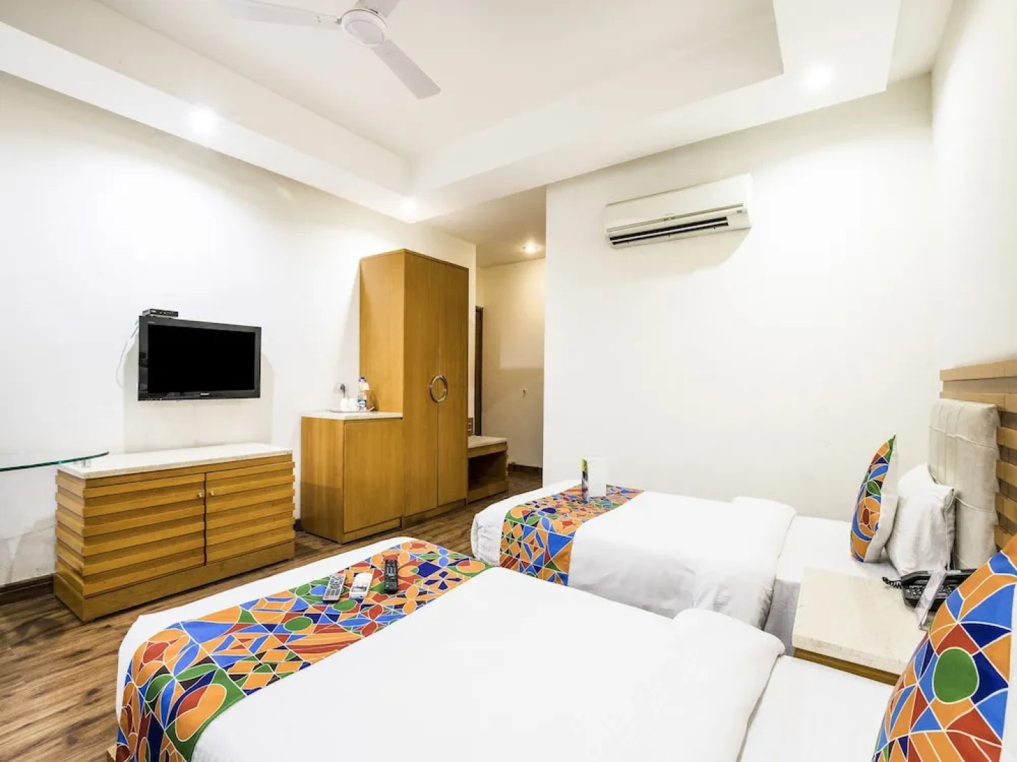 FabHotel GRD DLF Square