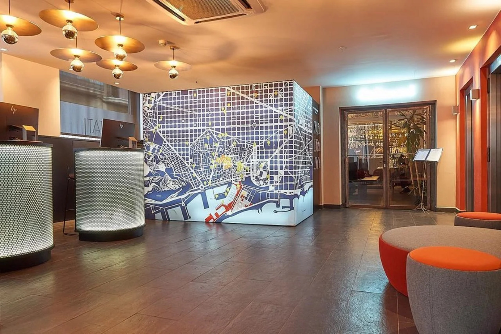 Отель Ciutat de Barcelona