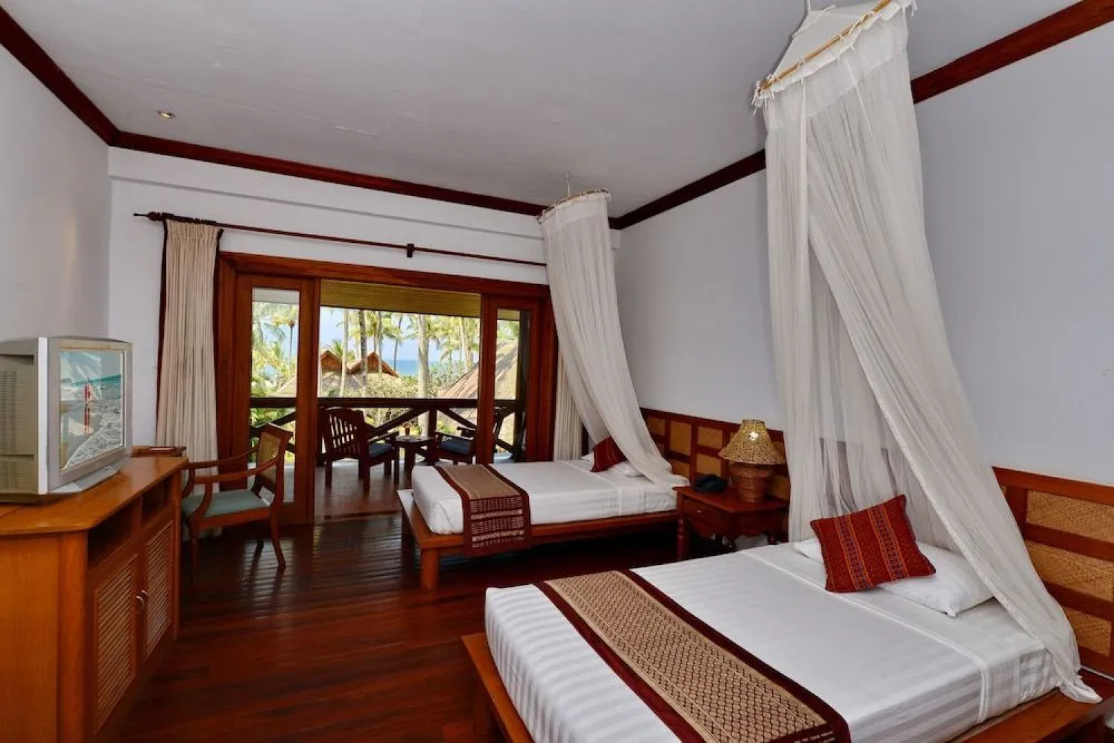 Myanmar Treasure Resort Ngwe Saung