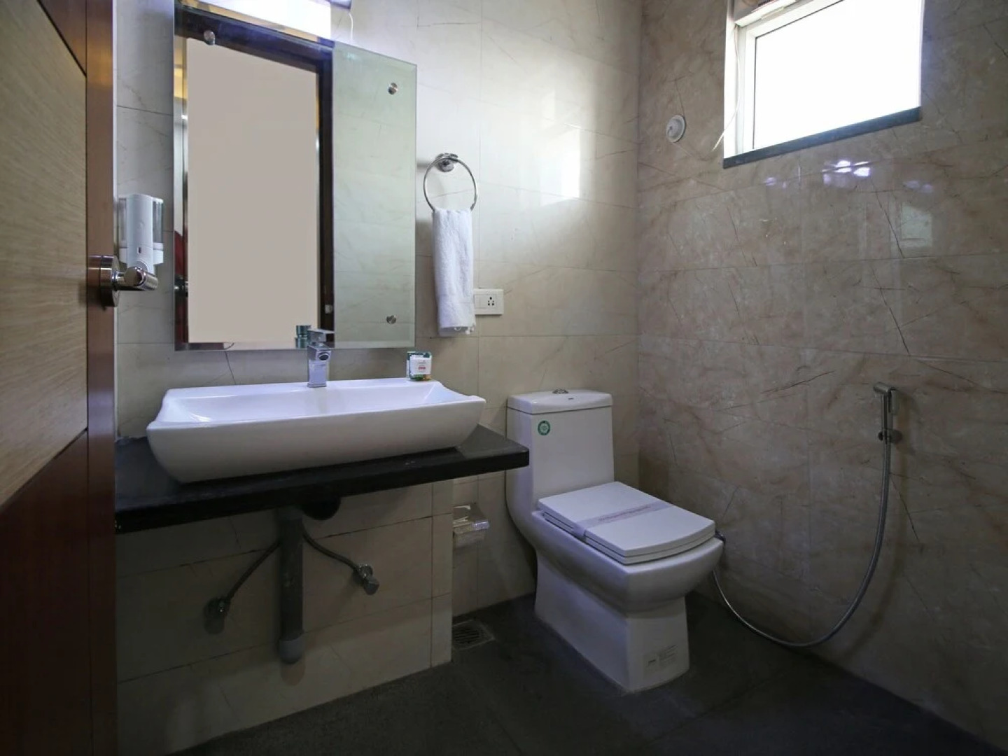 OYO 5626 Gupta Resorts