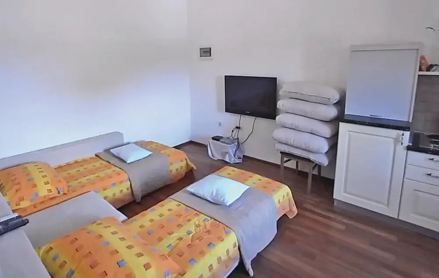 Nice Home in Drvenik Mali With Wifi and 4 Bedrooms