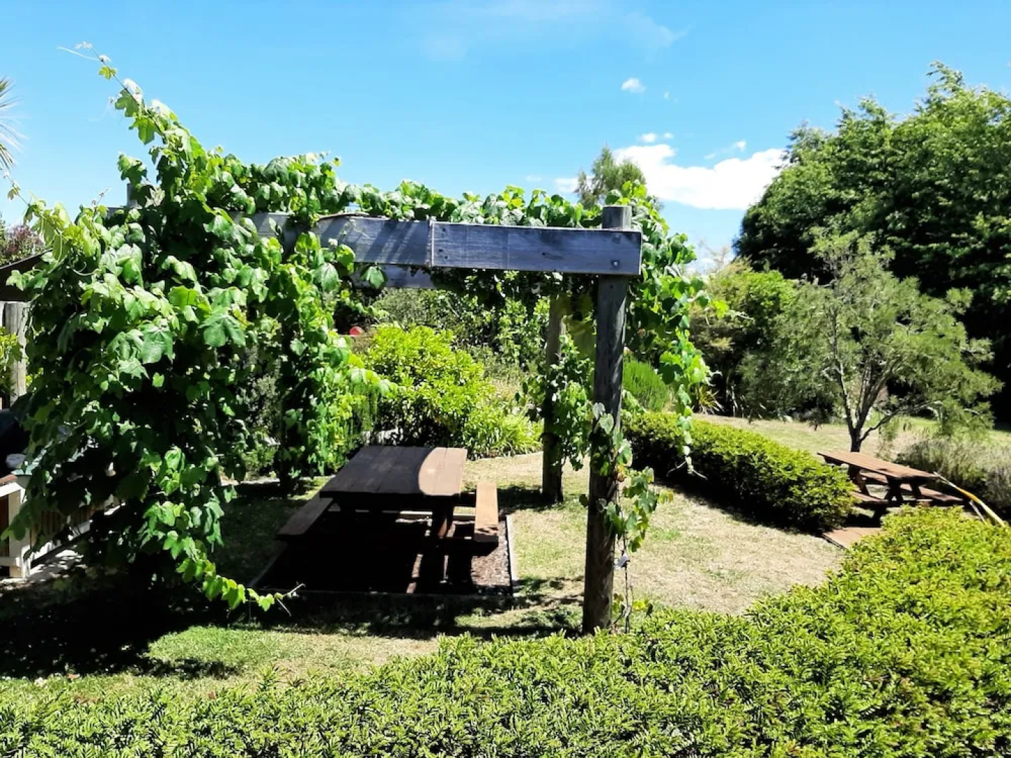 Eden's Edge Lodge