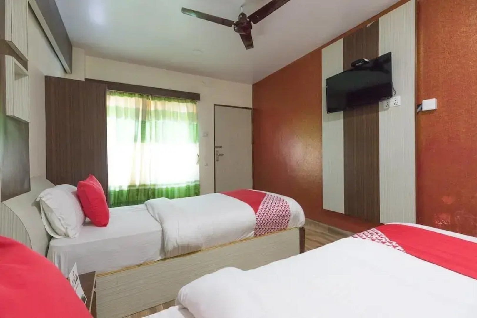 OYO 758 Hotel Atithi