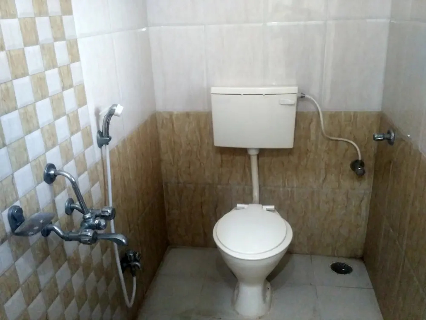 Hotel Om Sai Chattra Icon Residency