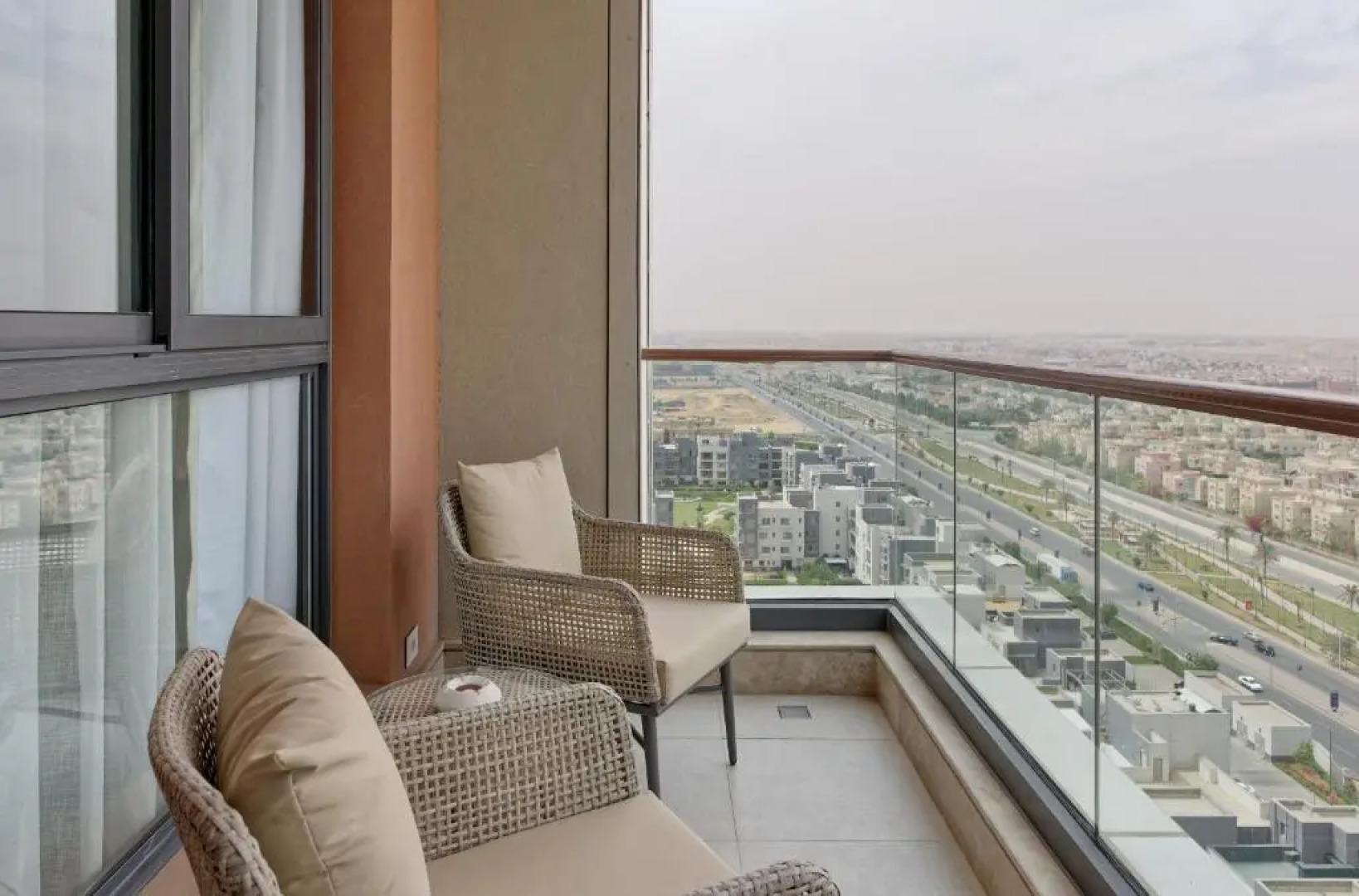 VESTA - Sheikh Zayed Residence