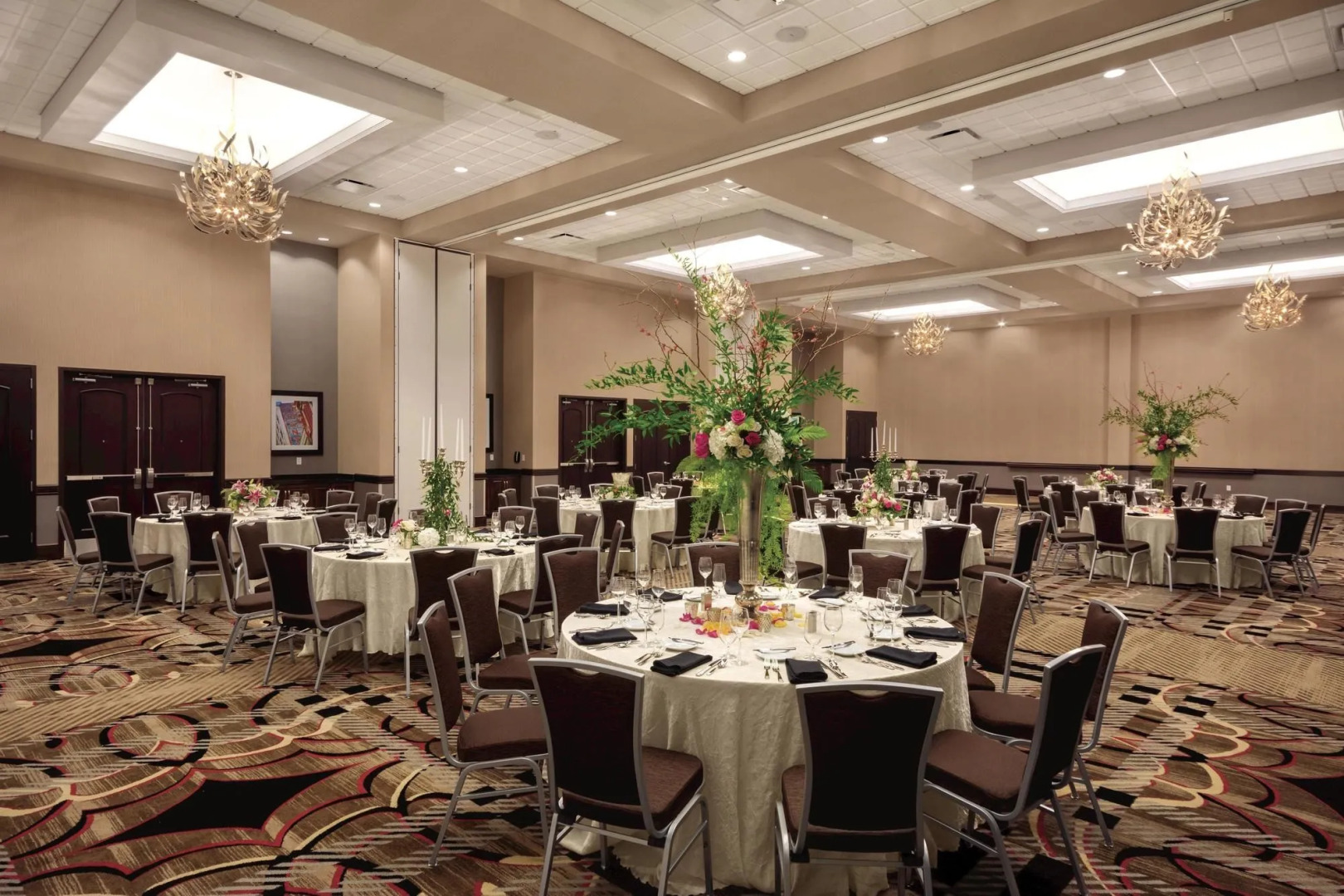 Embassy Suites by Hilton Tuscaloosa Alabama Downtown