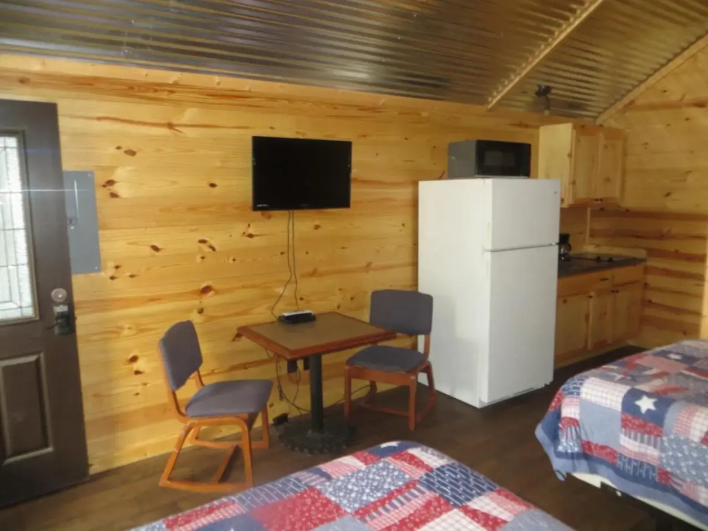 All Tucked Inn Cabins 2