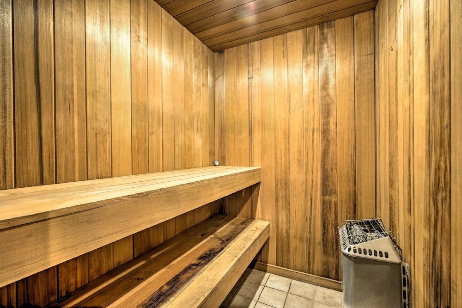 Spacious Dover Home w/ Sauna < 5 Miles to Ski!