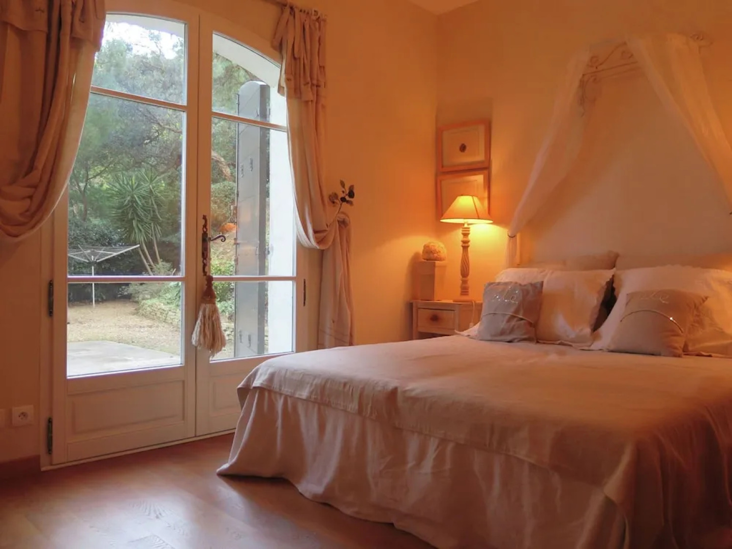 Plush Villa in Cavalaire-sur-Mer with Private Pool