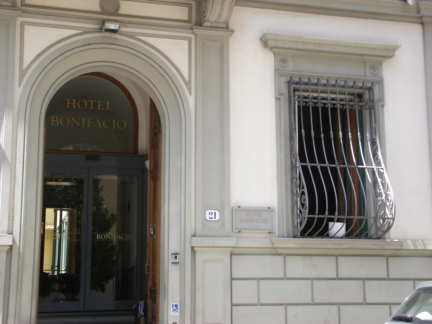 Hotel Bonifacio