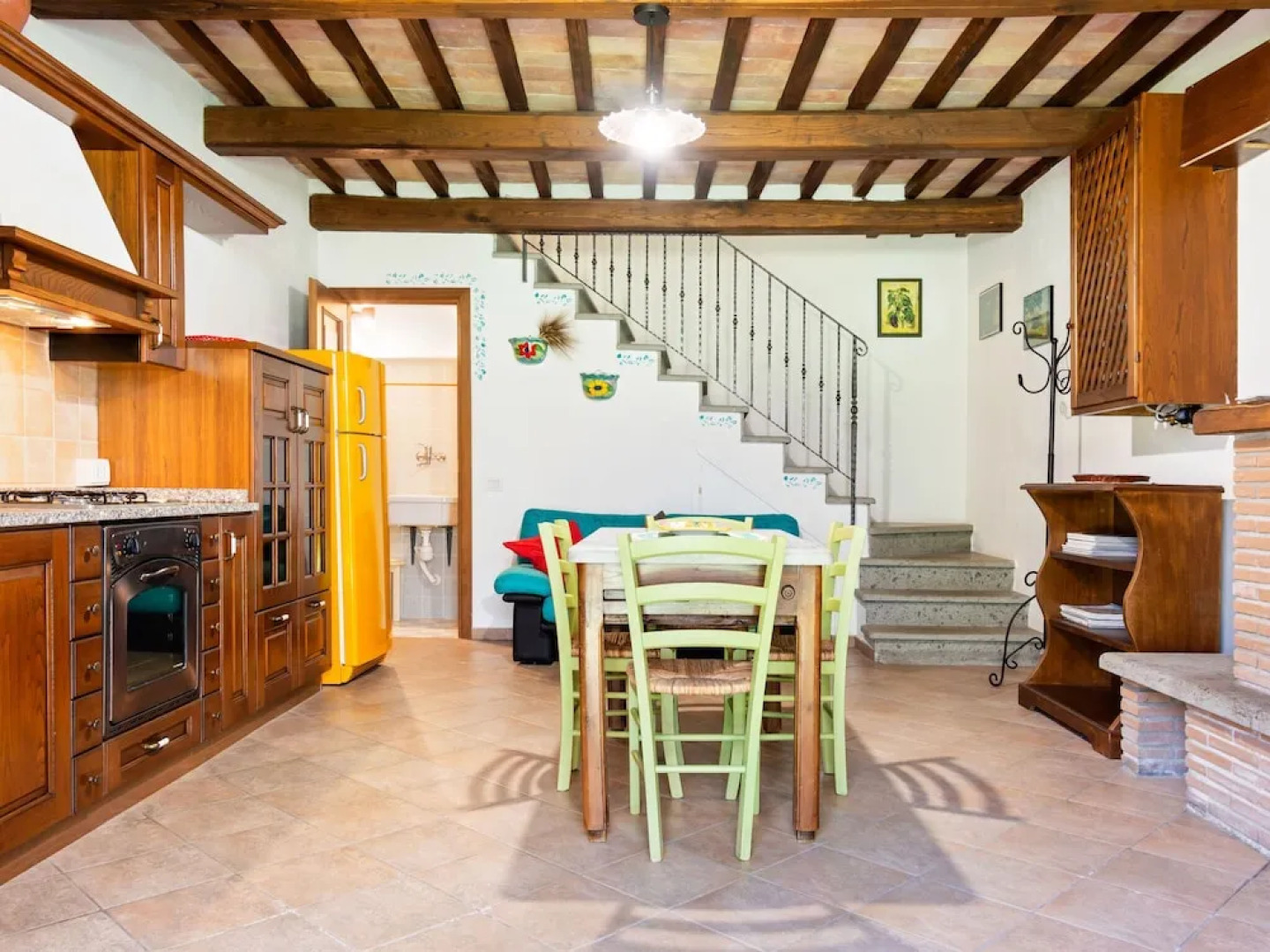 Vintage Holiday Home in Bolsena With Swimming Pool