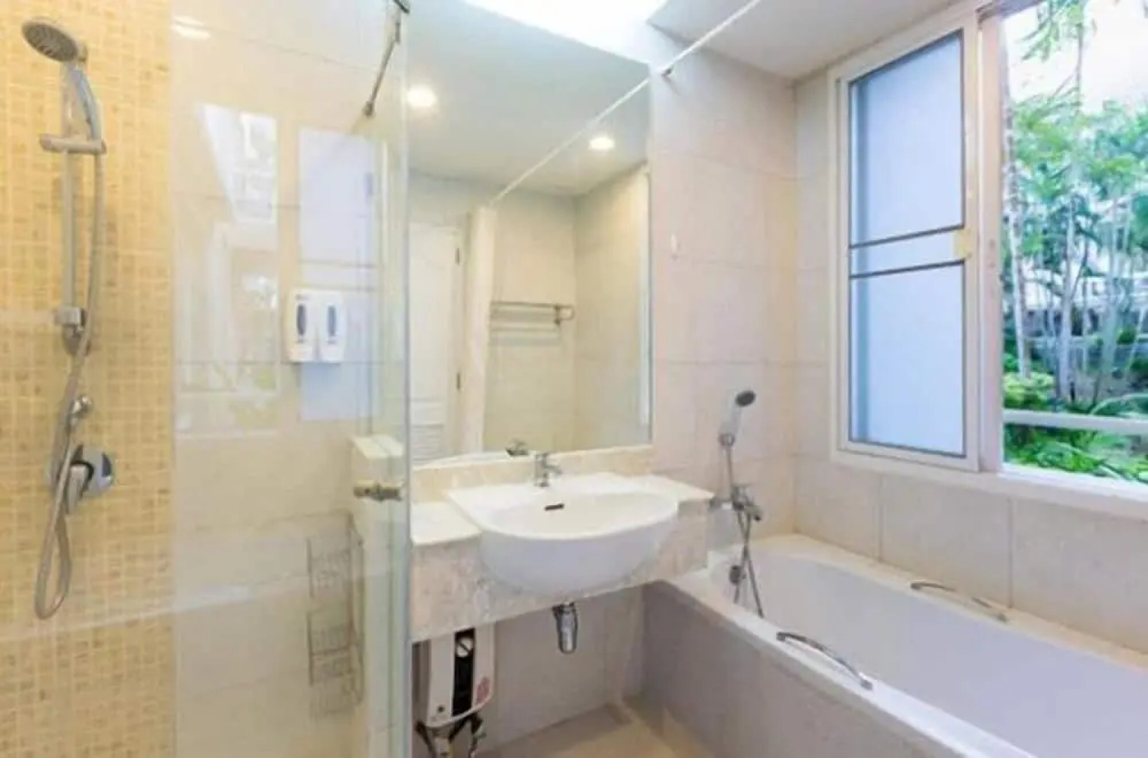 Baan Sanploen Huahin Condo By KK