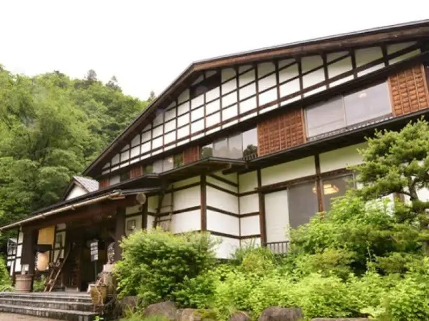 Kaikake Onsen Ryokan