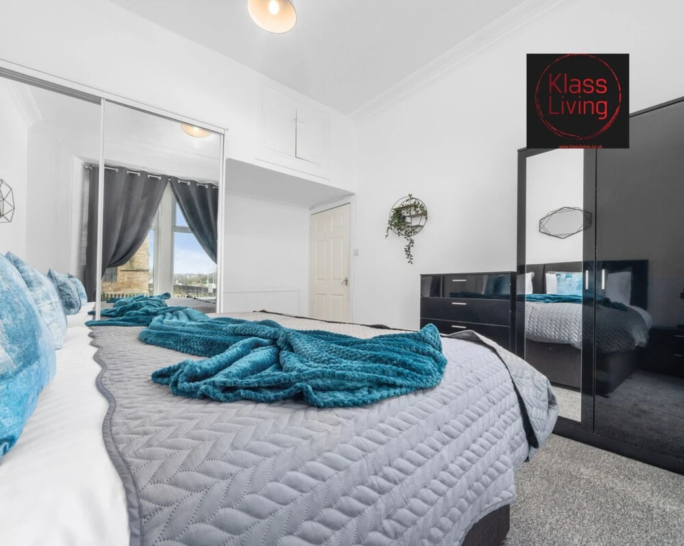 One Bedroom Apartment by Klass Living Serviced Accommodation Coatbridge - Garturk Apartment With Wifi  and Parking