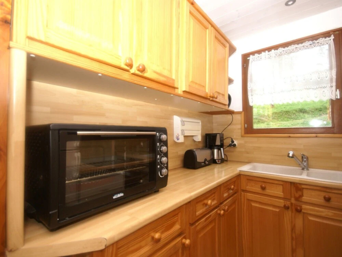 Wooden Chalet, Skiing in the Winter Season