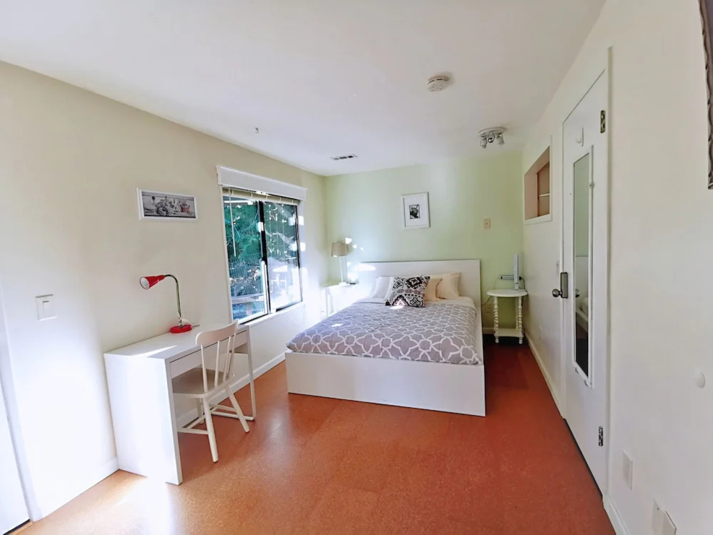 The 2 Forest Rooms--great For Family--and Views