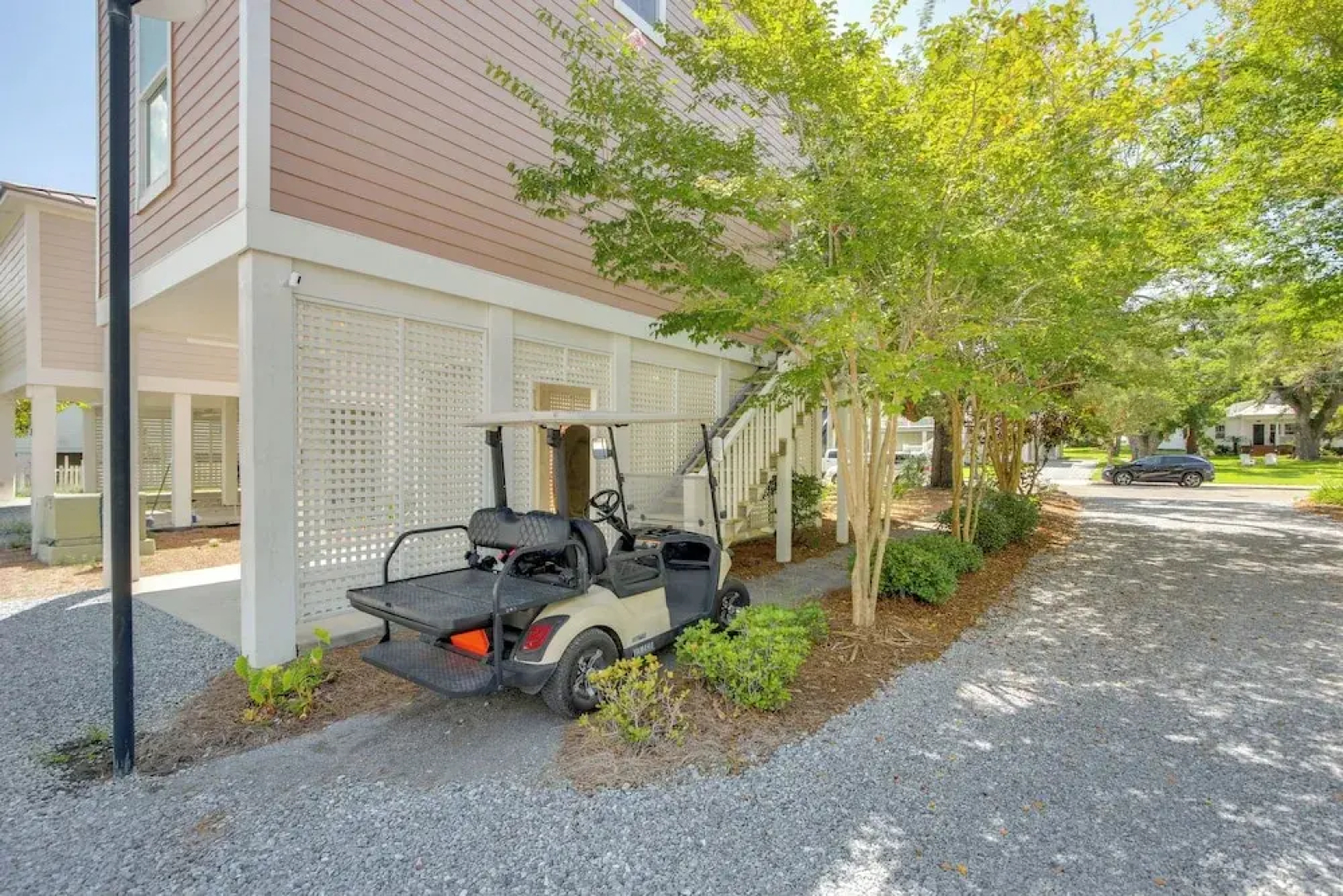 Walk to Beach: Cottage w/ Yard in Pass Christian!