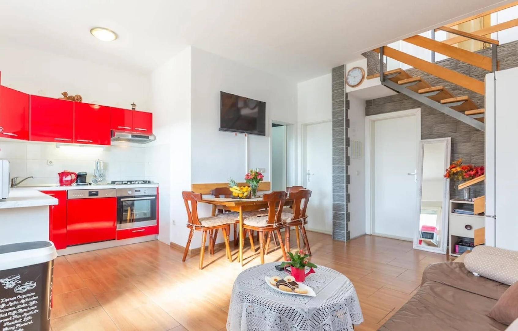 Beautiful Home in Makarska With 3 Bedrooms, Wifi and Outdoor Swimming Pool