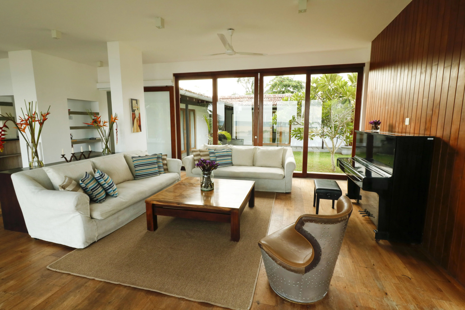 Ubuntu Beach Villas By Reveal