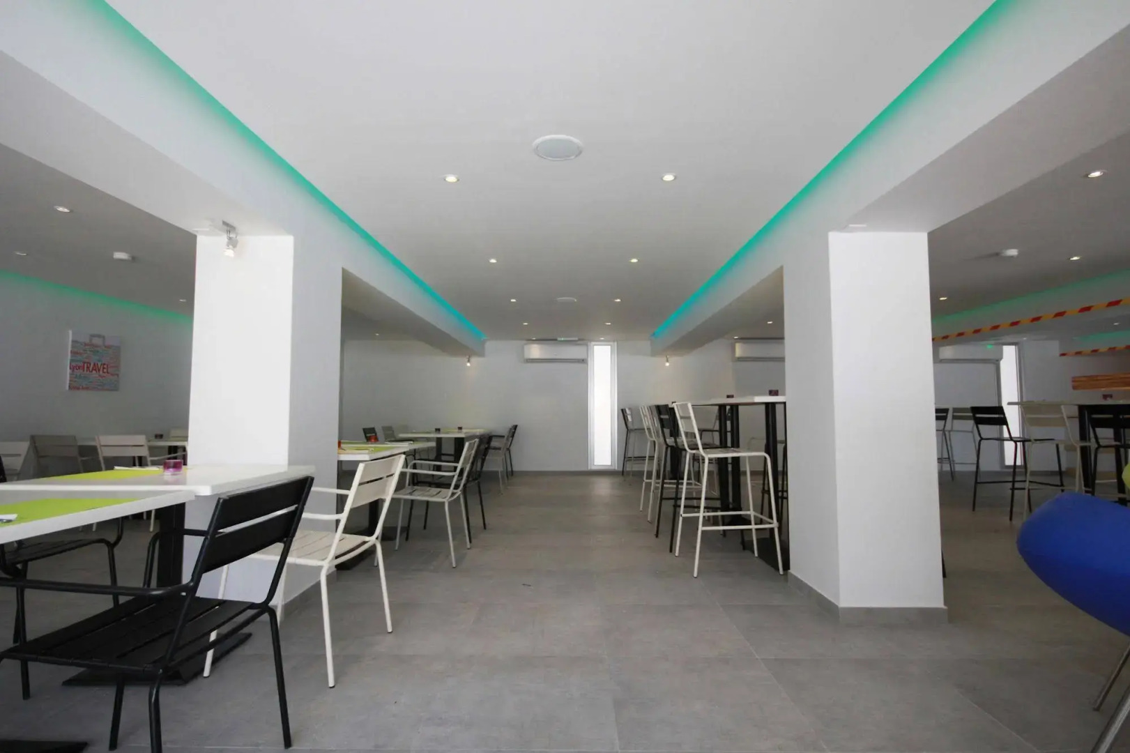 Sea Cleo Napa Hotel & Annex