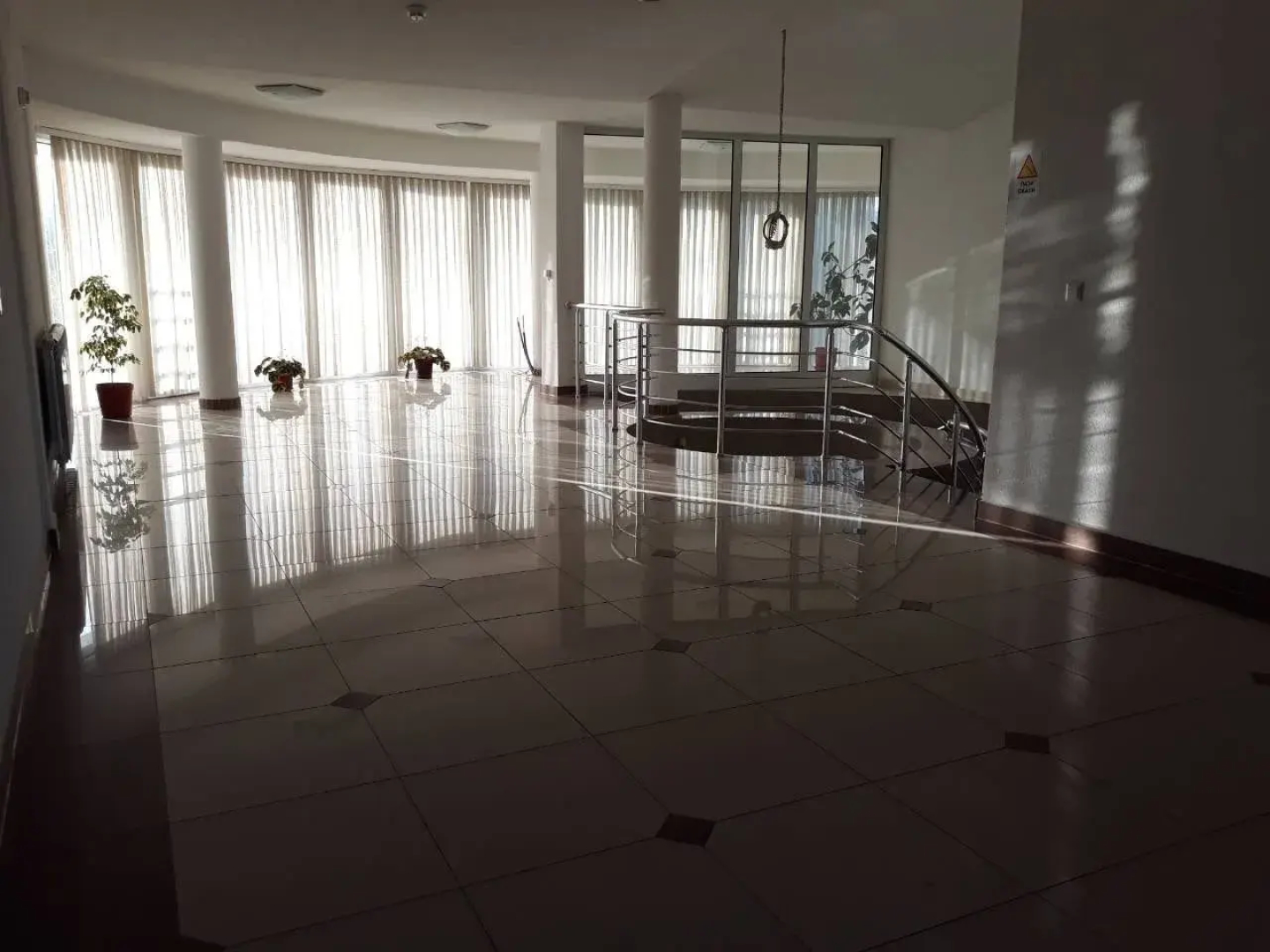 Royal L Hotel