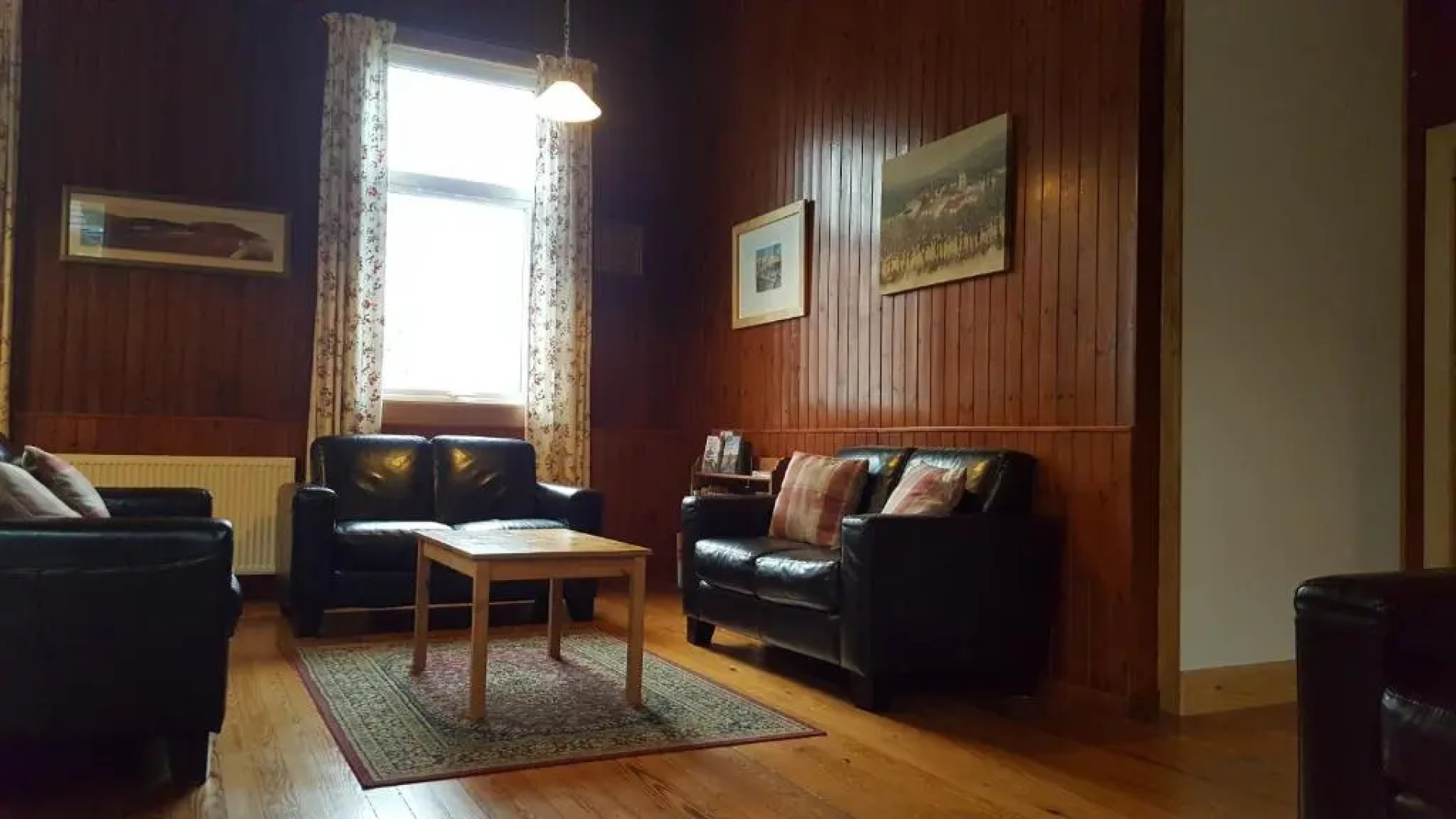 Helmsdale Lodge Hostel - all rooms en-suite