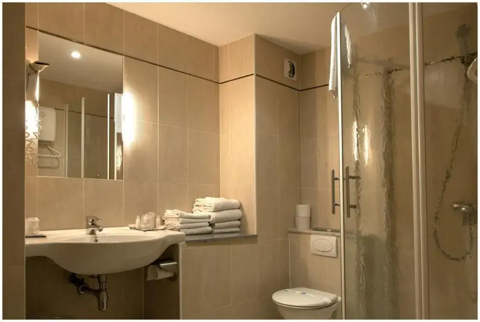 Kyriad Sète - Balaruc