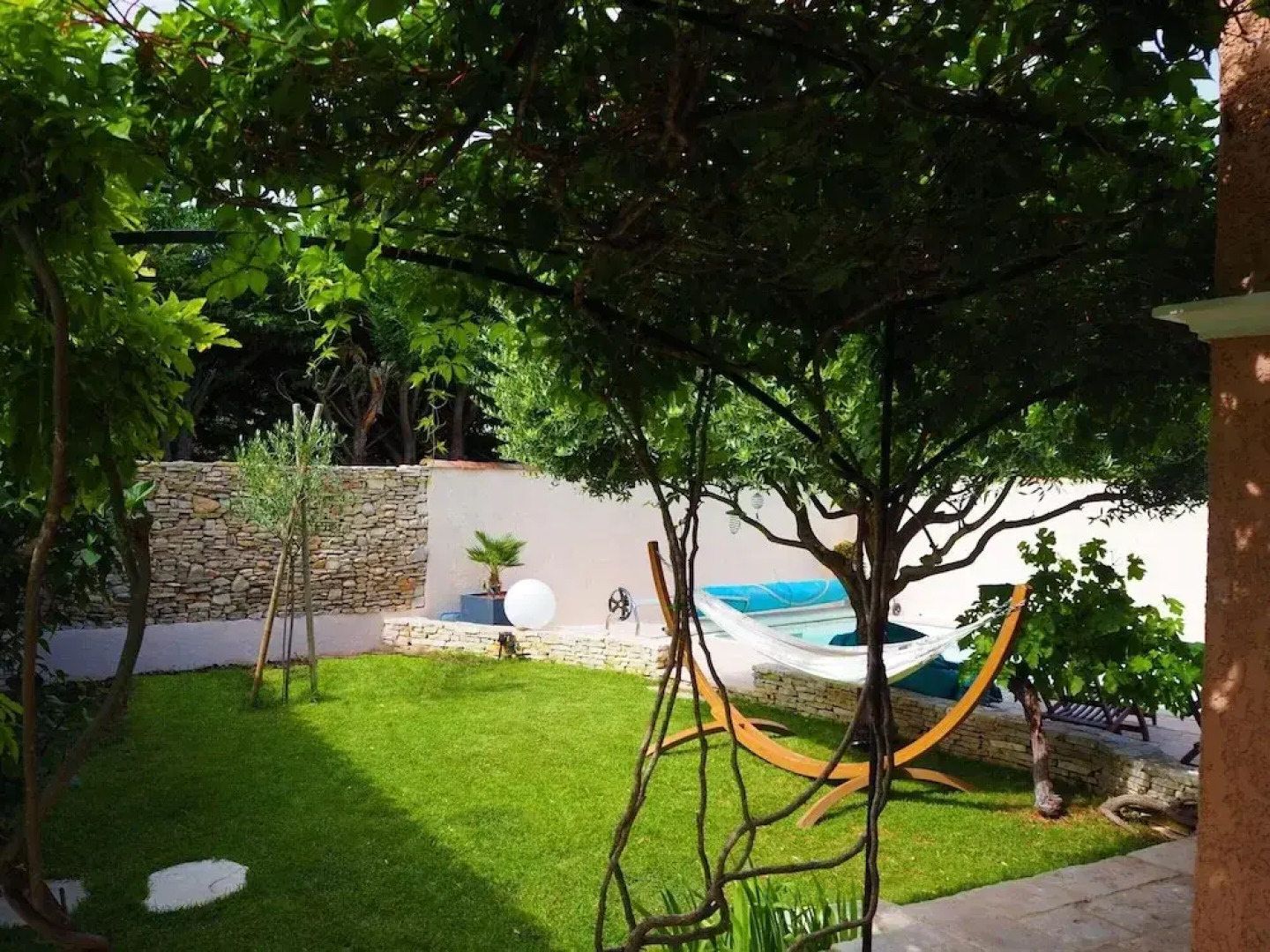 Holiday Home in Pertuis With Private Pool