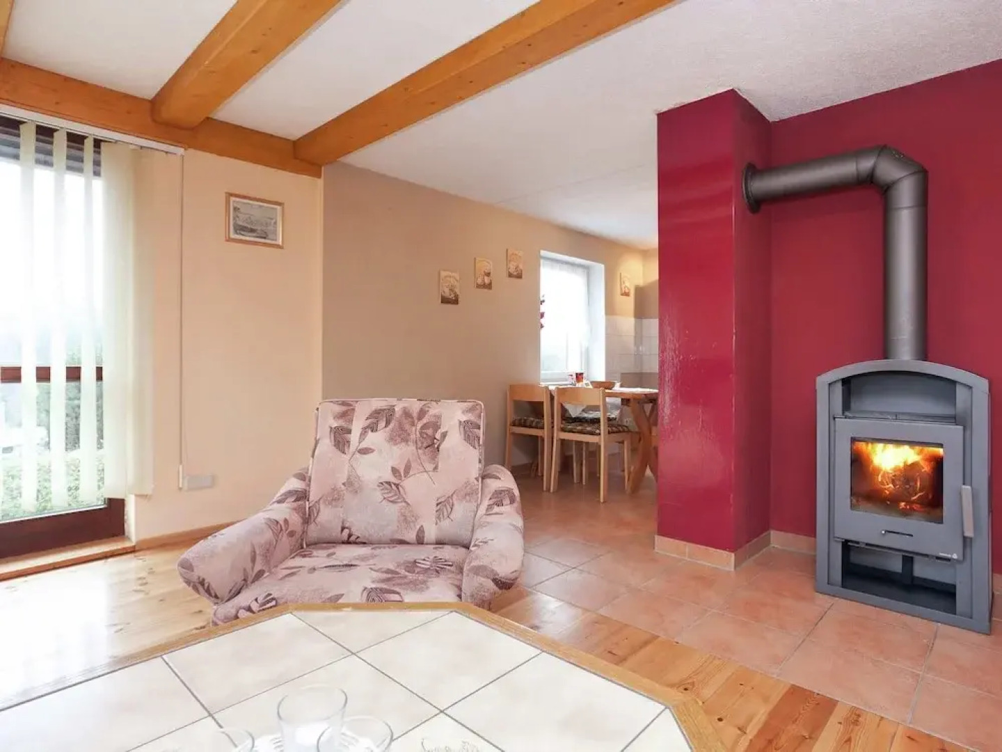 Quaint Holiday Home in Güntersberge near Lake