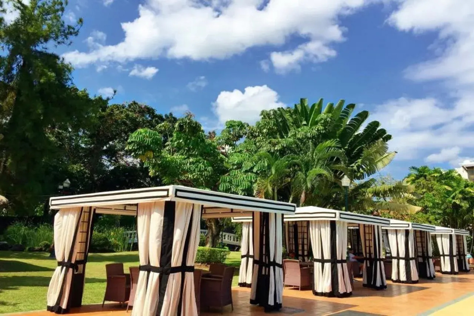 Montebello Villa Hotel