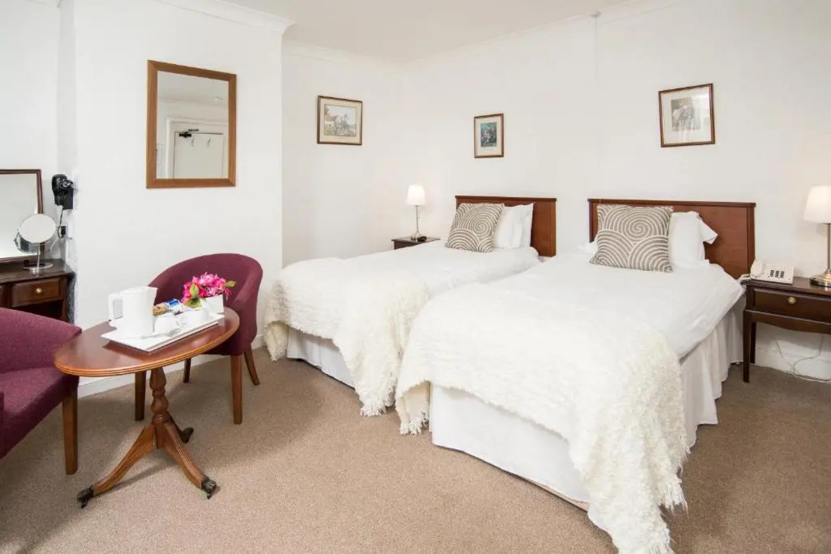 Tankerville Arms Hotel