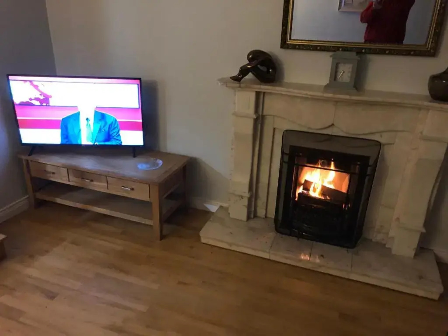 Captivating and Cosy Country House Sleeps up to 8