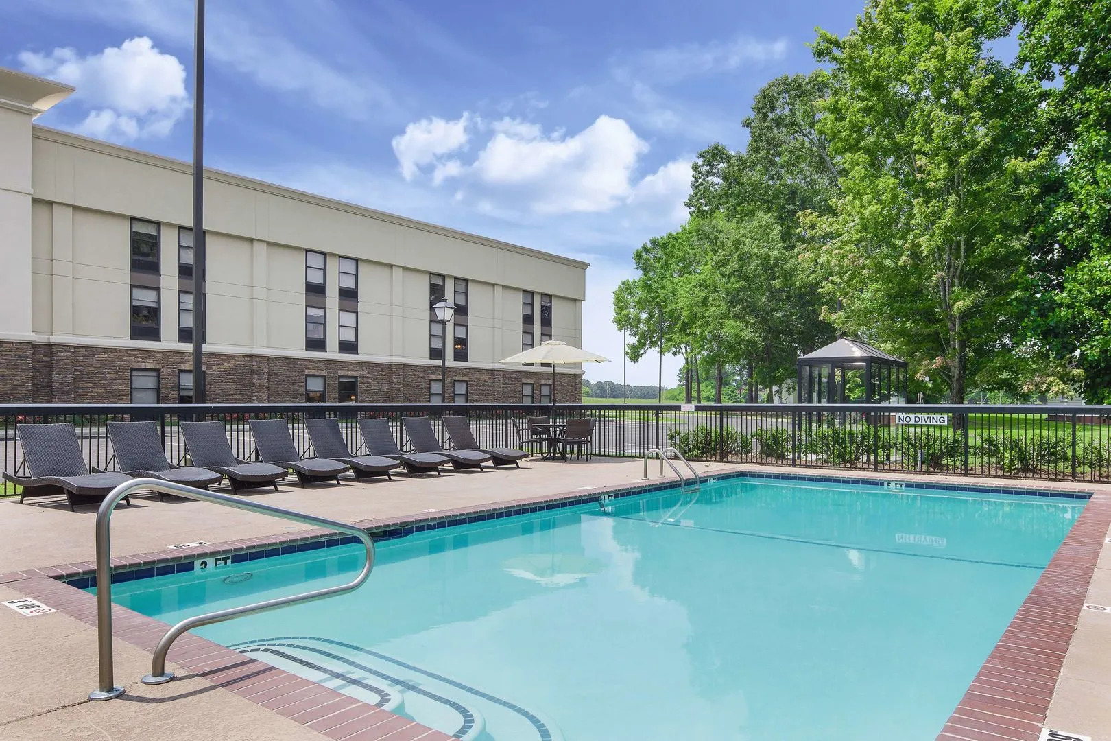 Hampton Inn Lagrange near Callaway Gardens