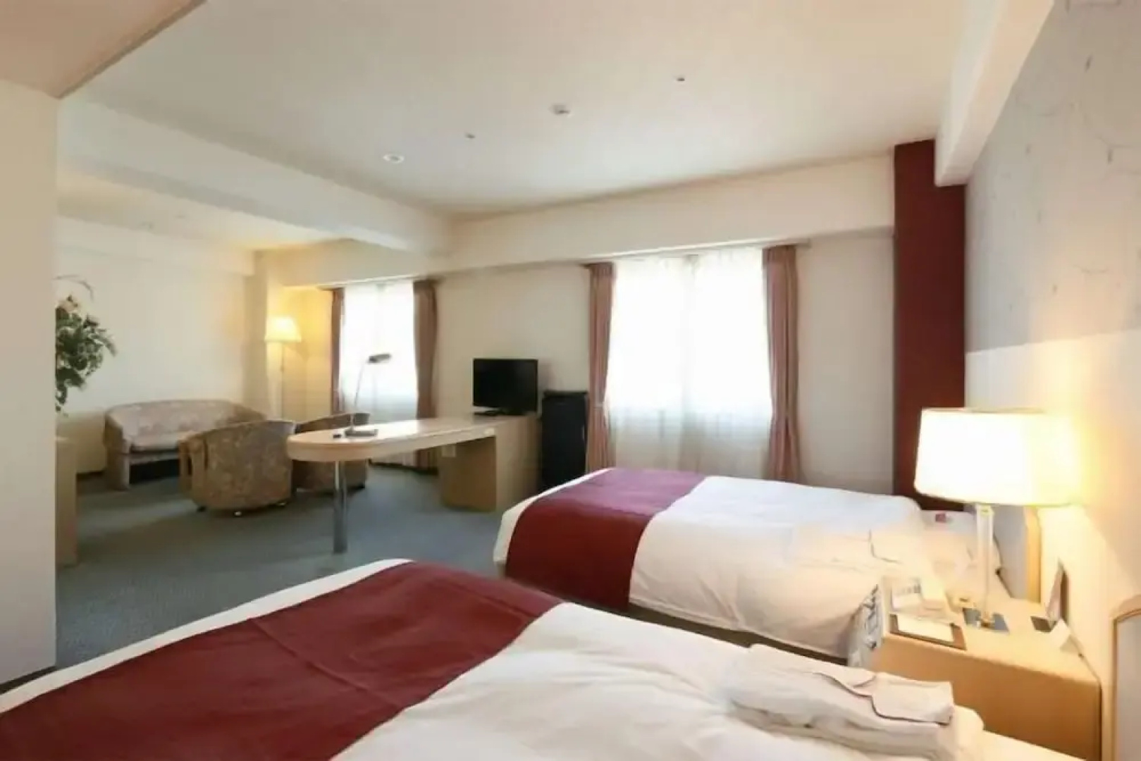 Nest Hotel Matsuyama