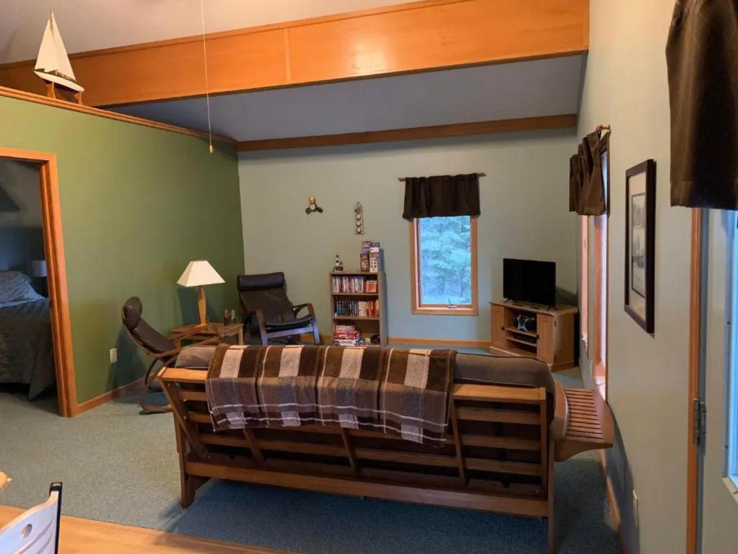 Woodland Lodging