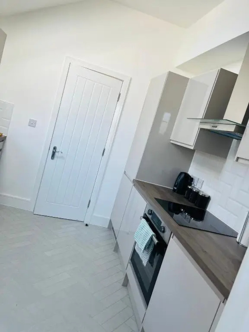 Modern Apartment, Castle View Rochester, England