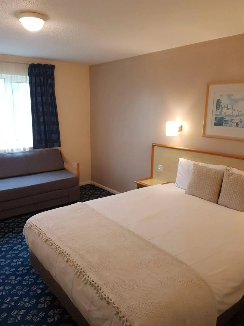 Travel Plaza Hotel