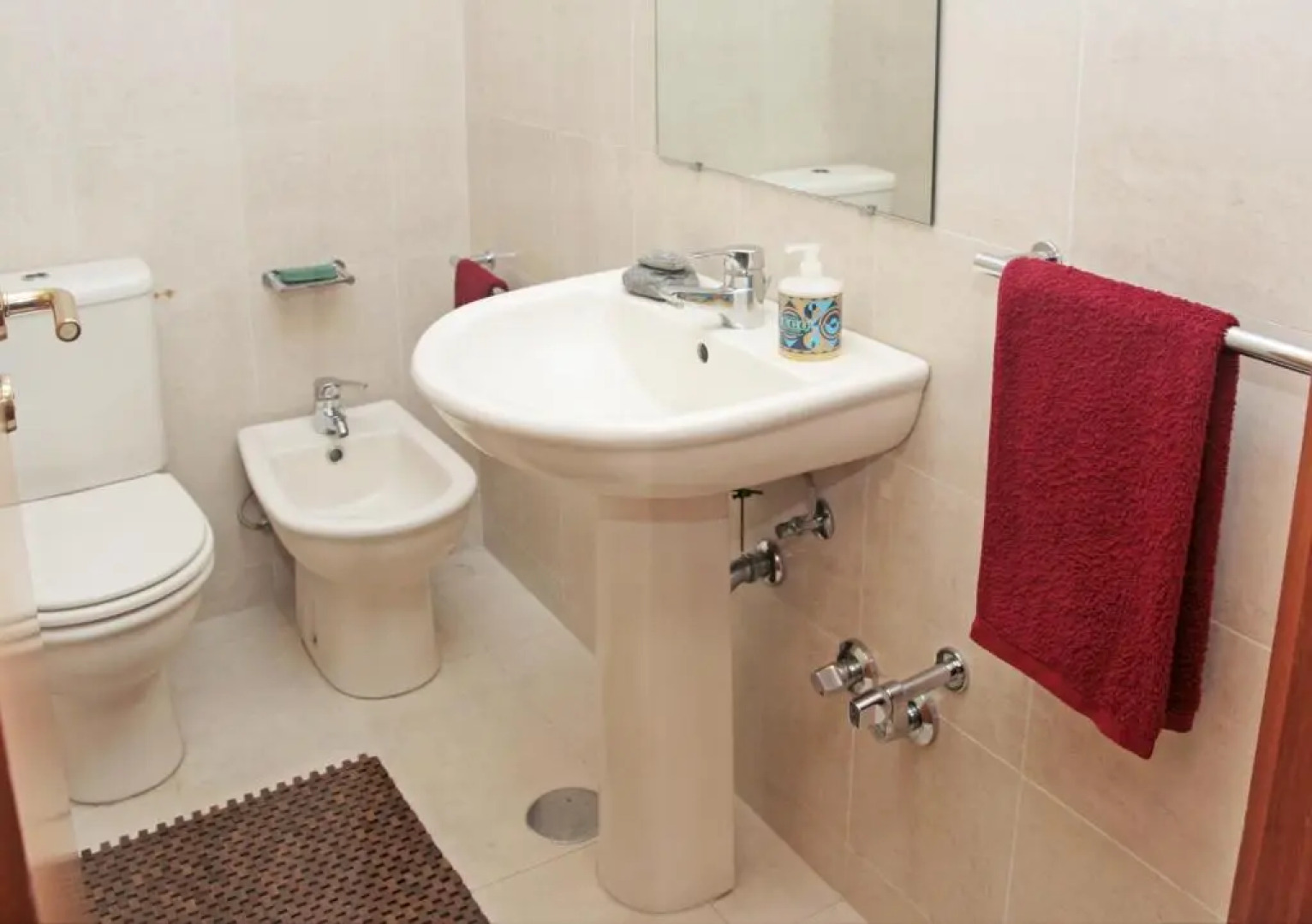 Apartamento Independente Praia & Porto - Limpo e Seguro