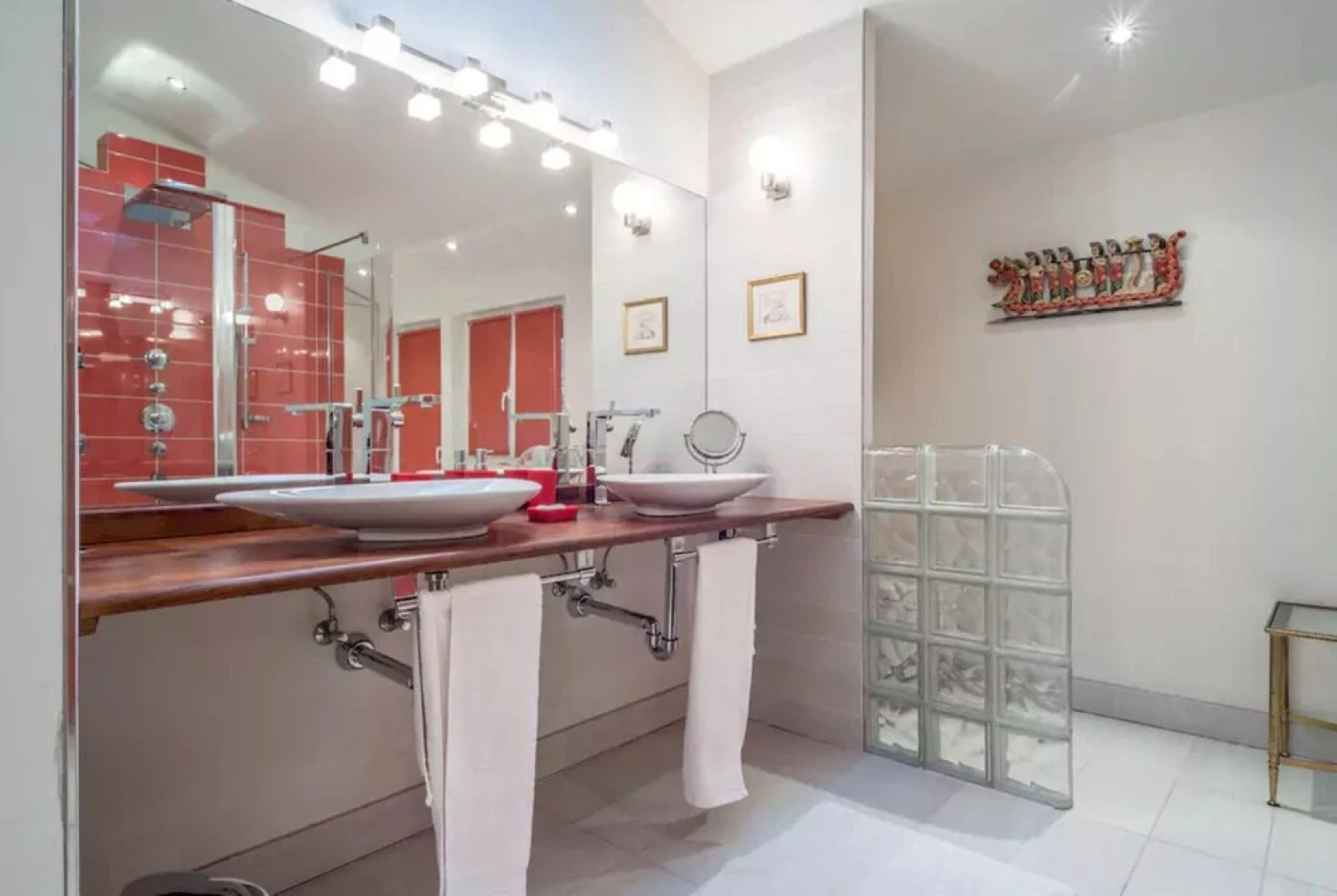 EPFL 3BD The Lake Villa in St Sulpice