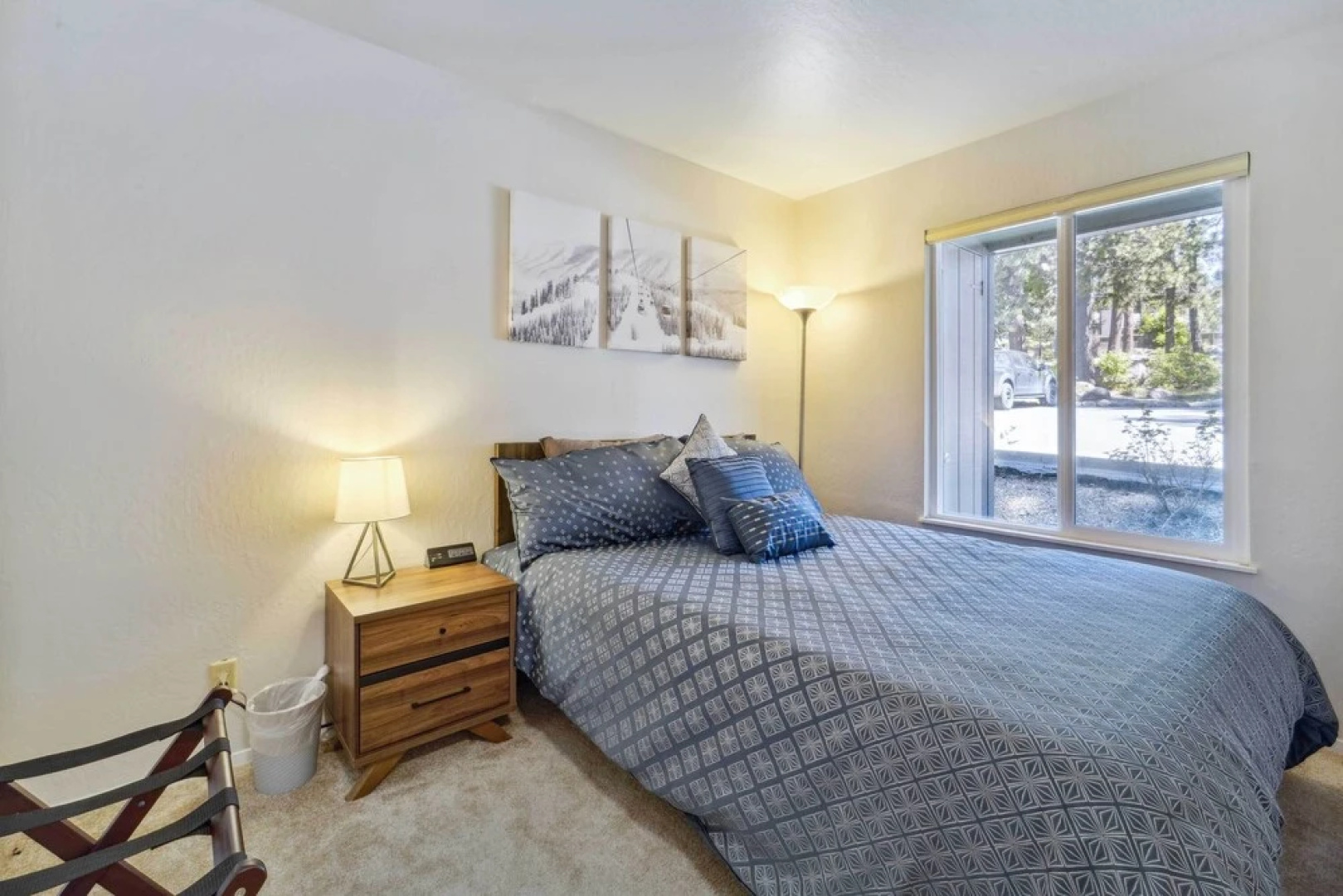 10 Mi to Palisades Tahoe! Condo w/ Game Room